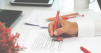 Korrekt dansk – stav og kommatér som en ægte sprogekspert